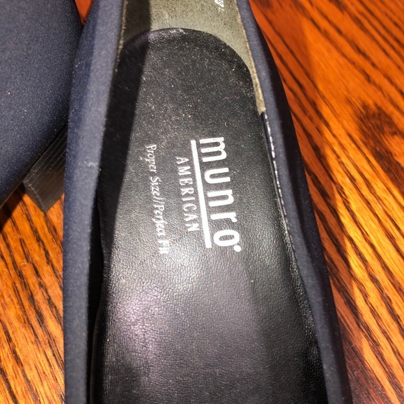 COPY - VINTAGE SIZE 7M MUNRO AMERICAN BLACK SHOES WITH SLIGHT HEEL AMAZING COND… - Picture 2 of 6